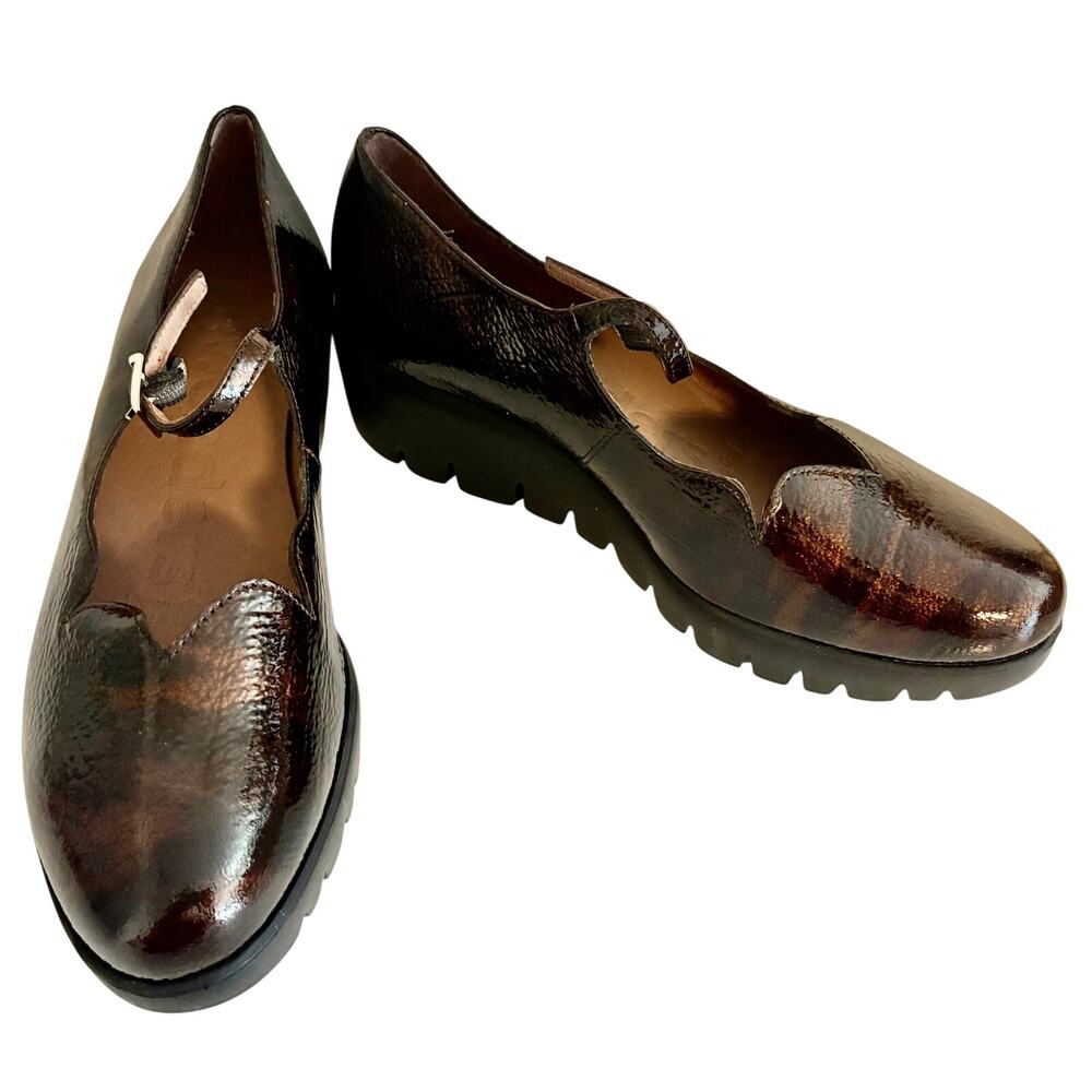NWT Wonders Spain Sevilla Tortoise Scalloped Patent Leather Mary Jane Wedge